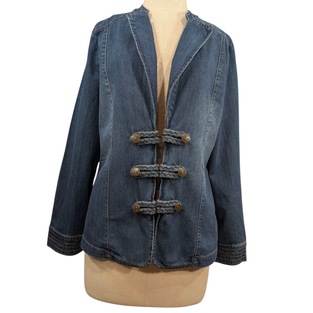 Soft Surroundings cotton denim jacket W braided closures. Medium.